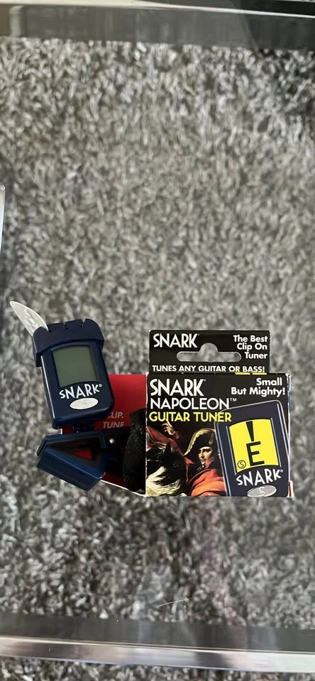 Concert Ukulele with bag, picks and tuner - photo 5