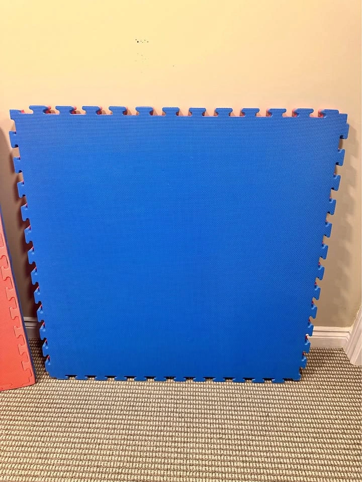 4x Professional 1.5”Foam Mats - 40"x40" Reversible Blue/Red