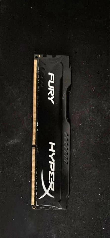 2x8 GB HyperX Ram