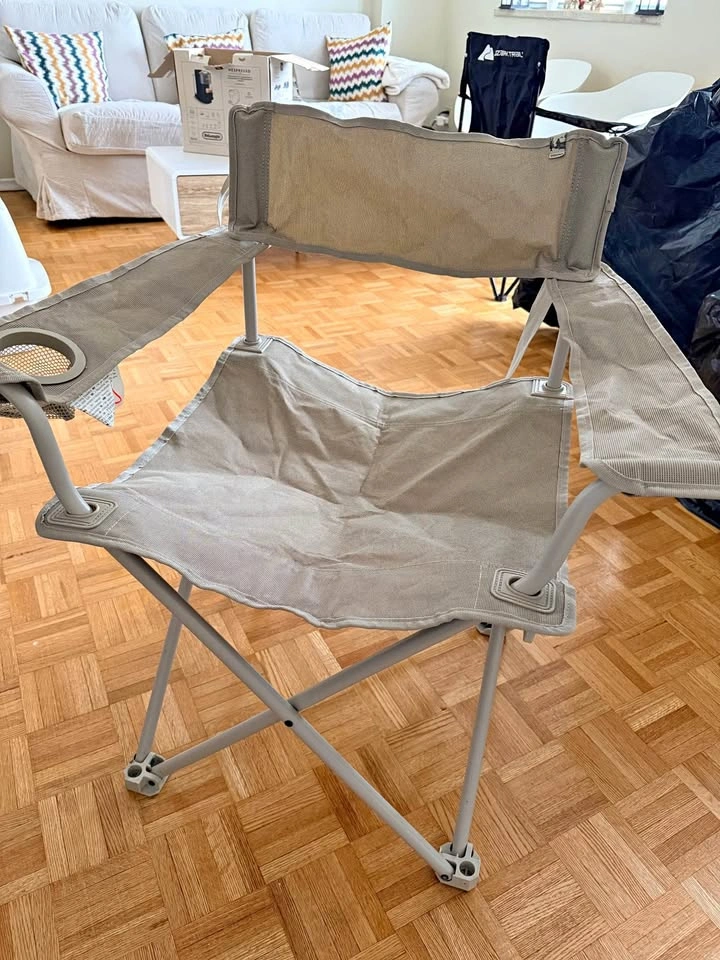 Quechua folding camping chair w cup holder