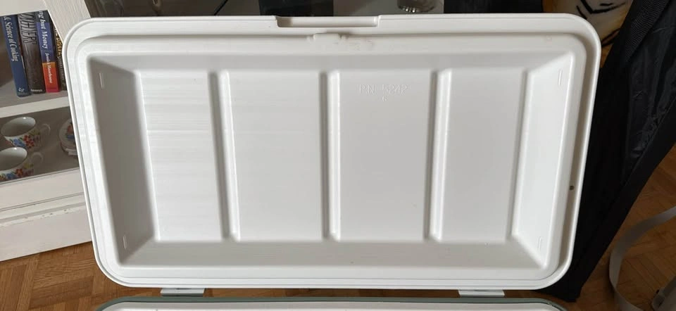 Coleman Chiller 45.4 L Cooler - photo 3