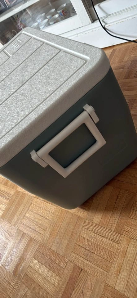 Coleman Chiller 45.4 L Cooler - photo 4