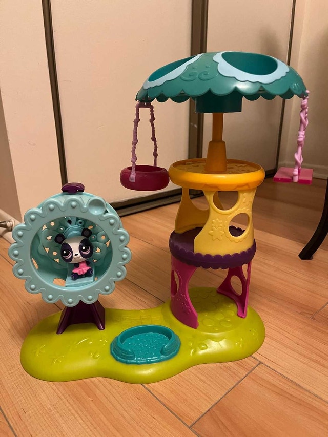 Littlest Pet Shop Playset