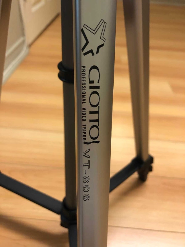 Giotto VT-806 Tripod - photo 2