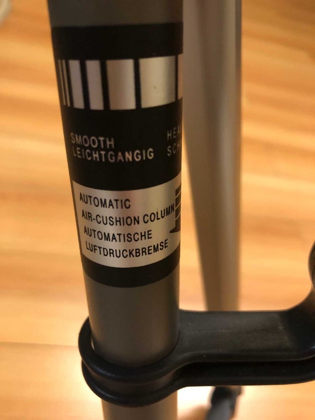 Giotto VT-806 Tripod - photo 3