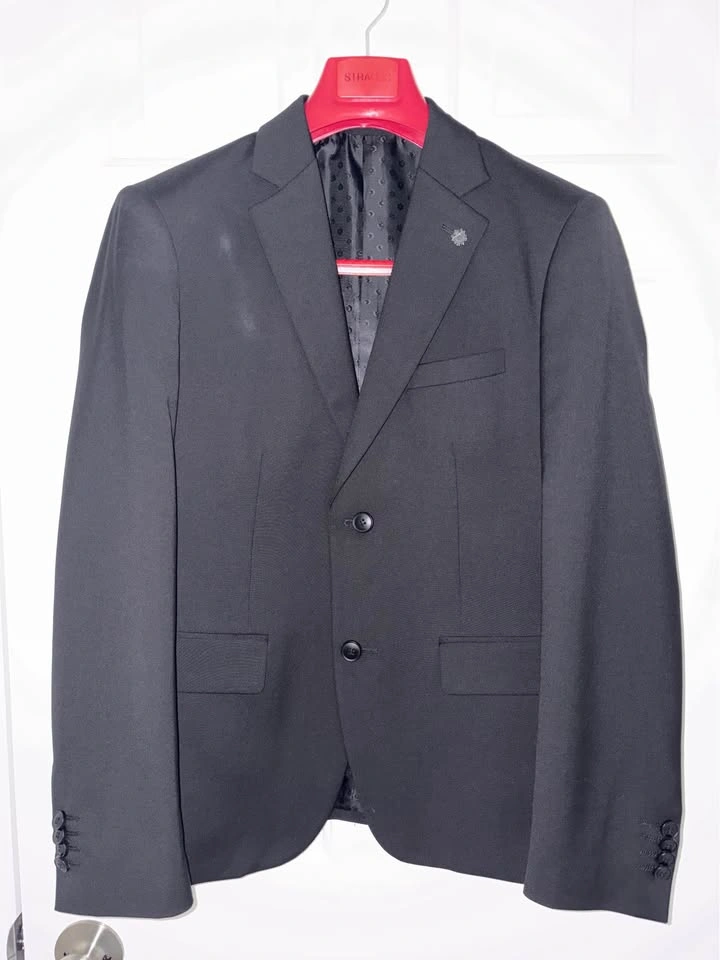 Black Slim Fit 2-Piece Suit (with free dress shirt) - photo 2