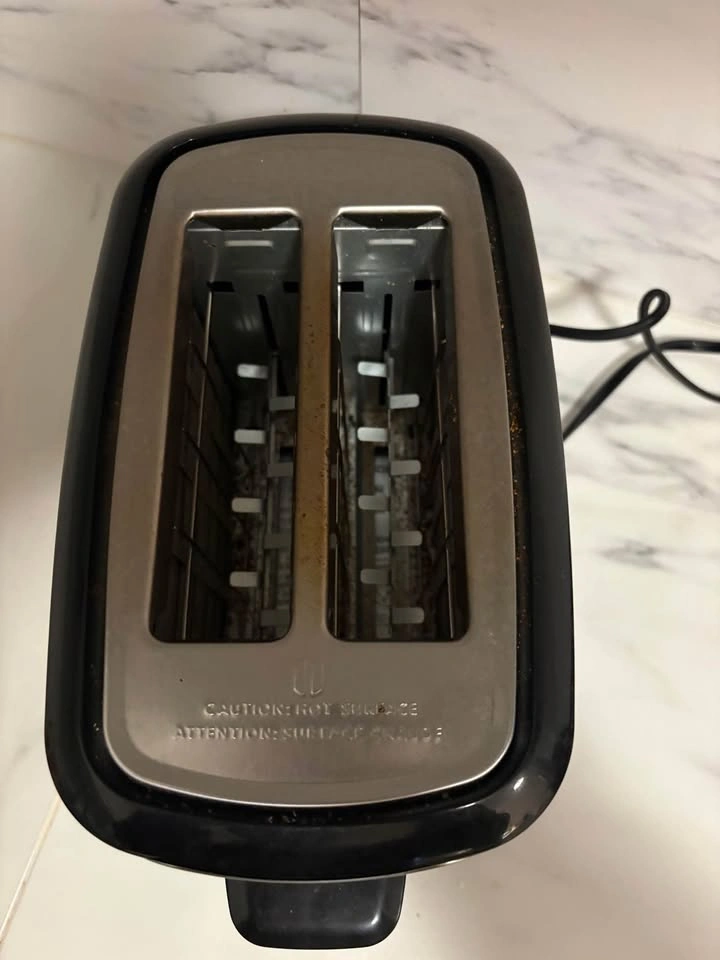 2-slice Toaster - photo 2