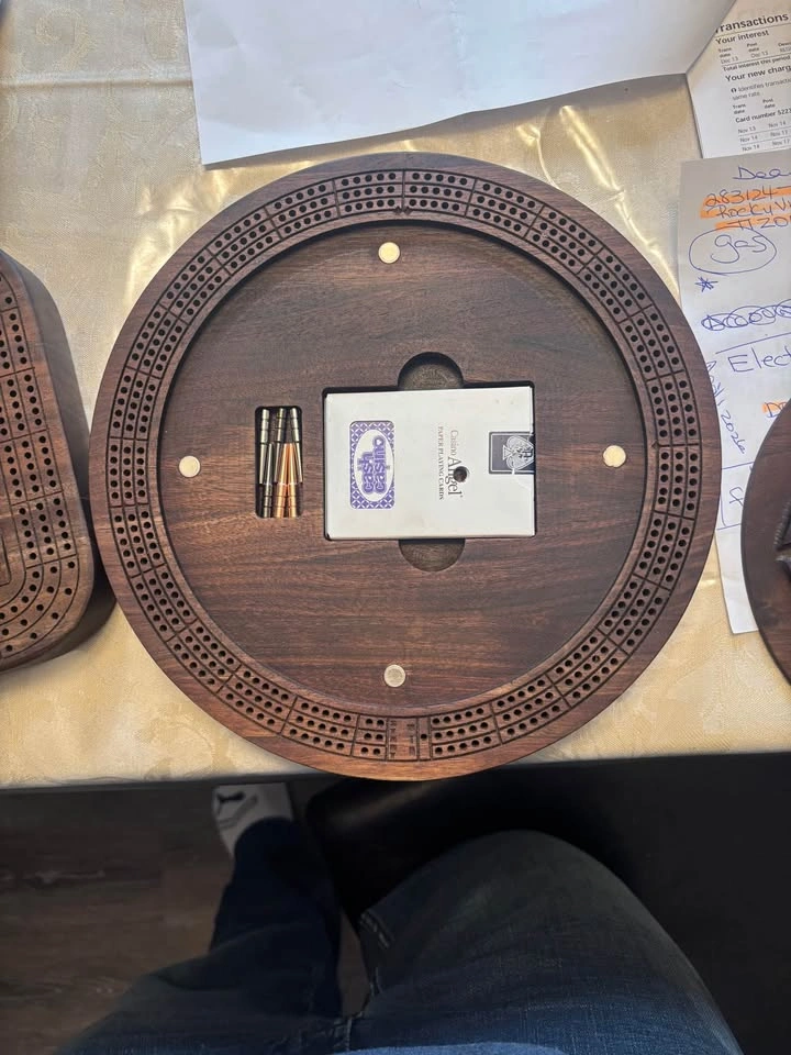 Customizable Walnut Cribbage Board w/ Logo & Pegs - photo 2