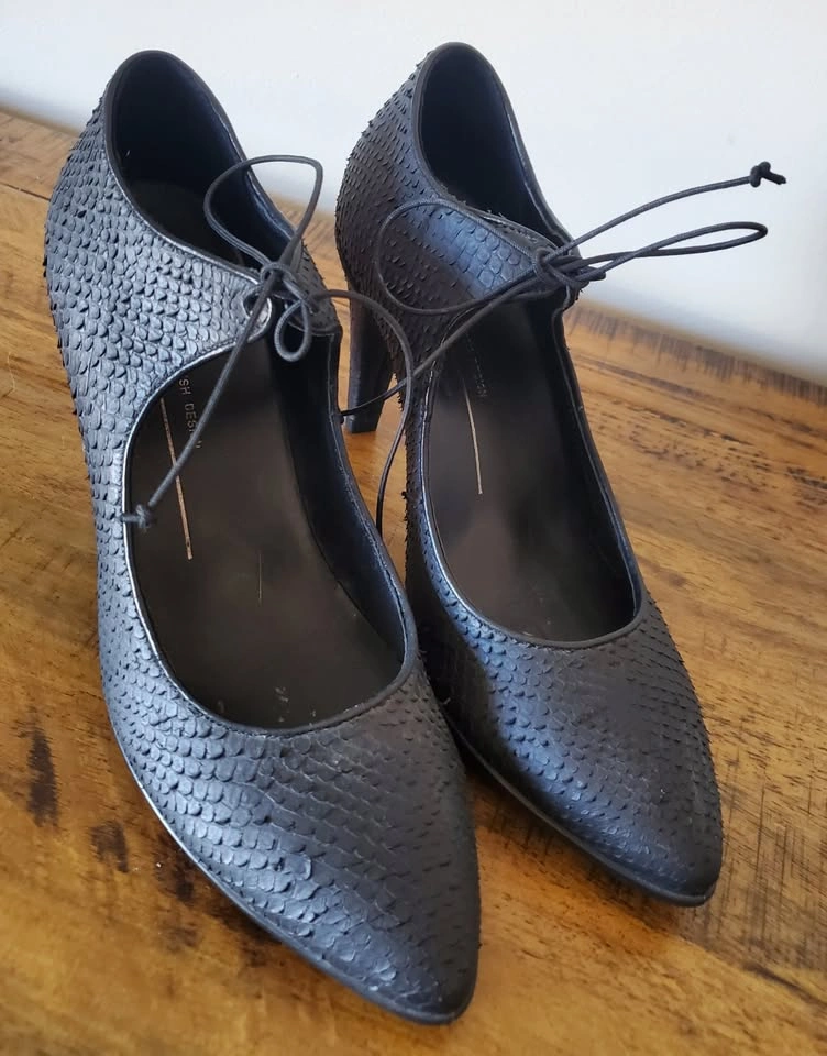 Women Designer Shoes - ECCO Black High Heels - Size 7 - photo 5