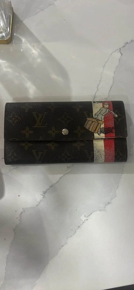 Designer Bag + Wallet ($200) - photo 2