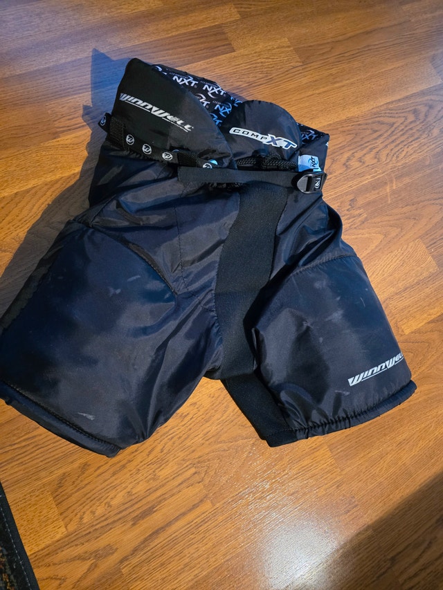 Winnwell COMP XT Hockey Player Pants - Medium