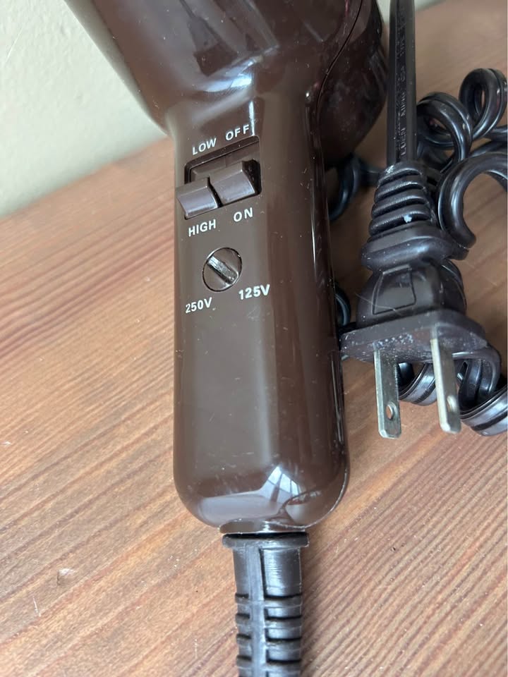 Price firm- portable hair dryer - international 250v 125V - - photo 2