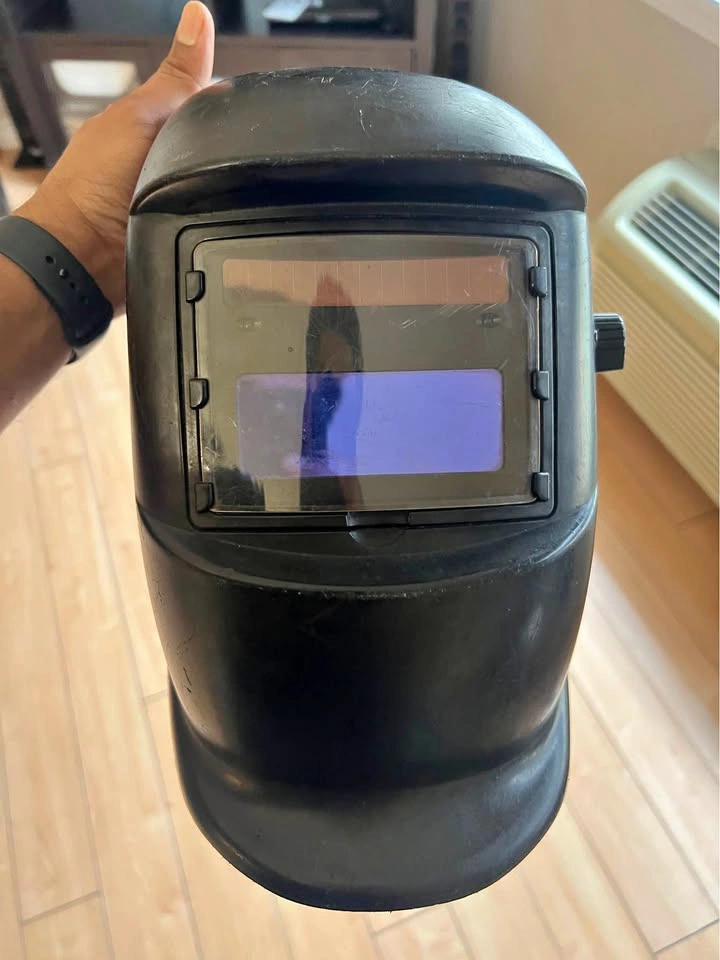 POWERFIST Black Variable-Shade Auto-Darkening Welding Helmet