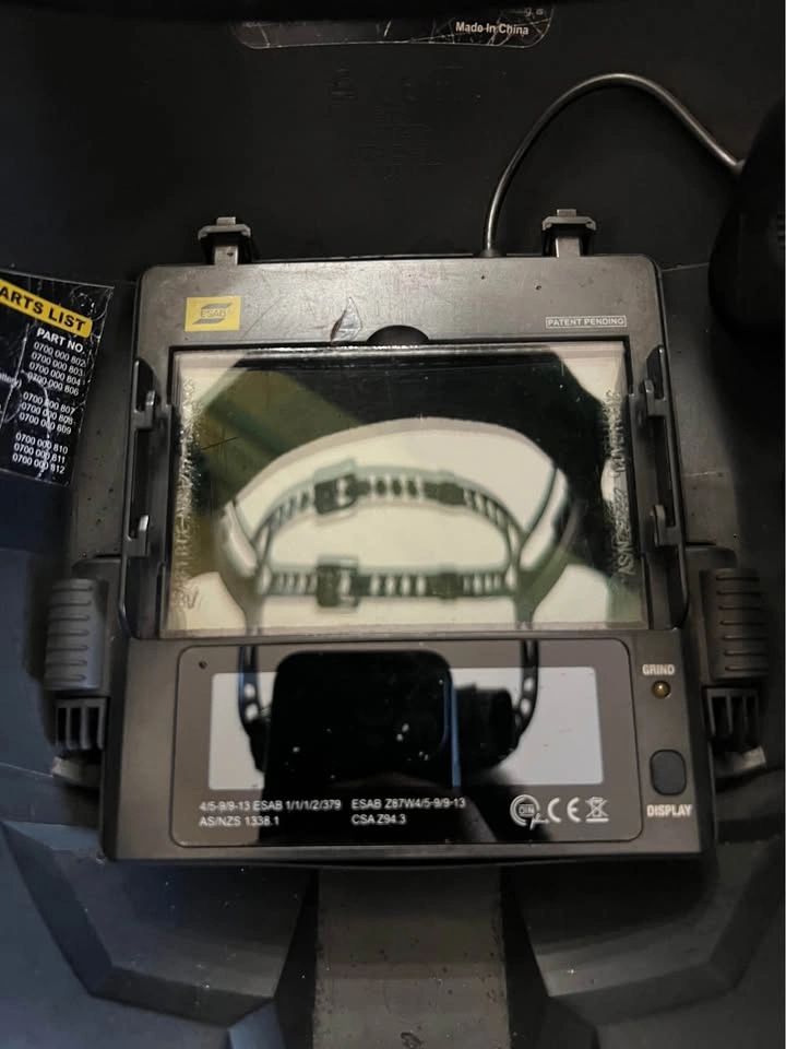 ESAB Sentinel A50 Welding Helmet + Extra Lenses & Batteries - photo 3