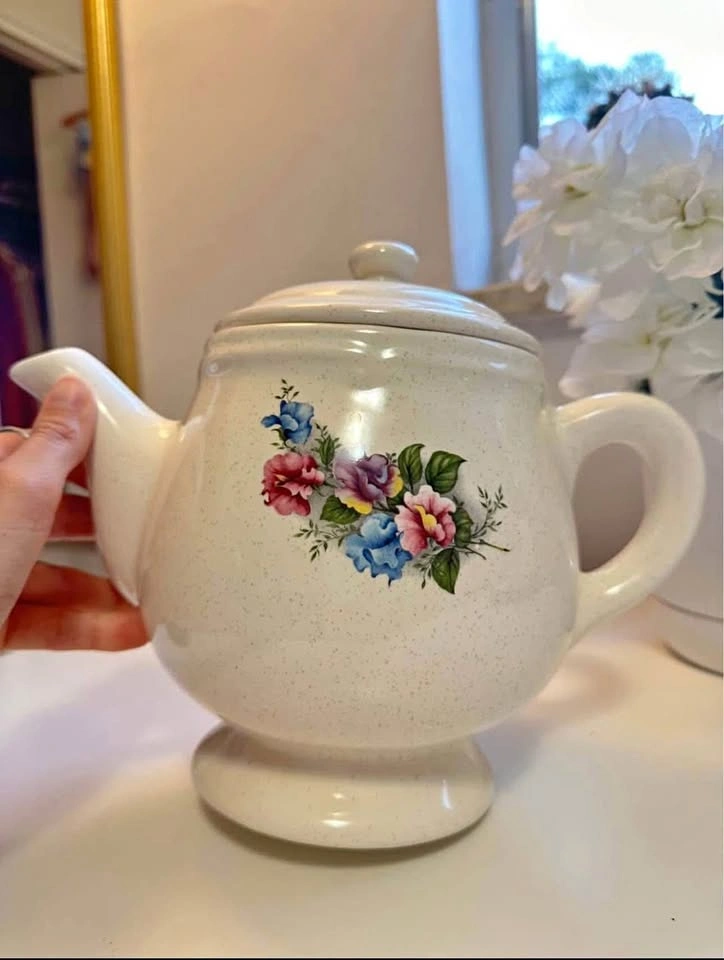 Vintage Ceramic Teapot - Floral Cottagecore Kitchen Decor