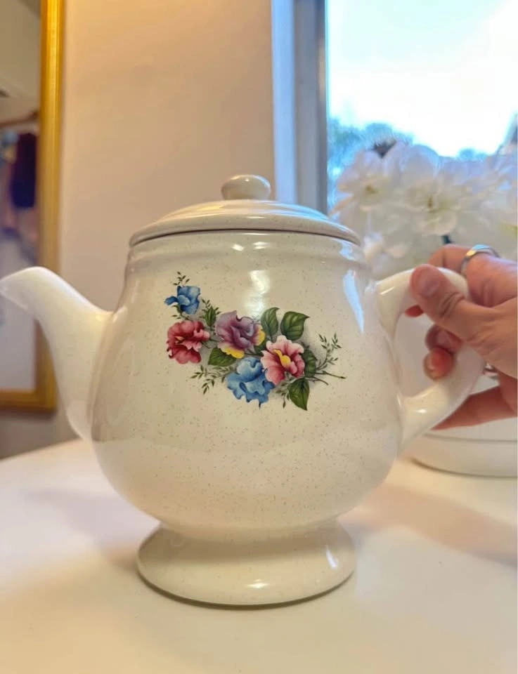 Vintage Ceramic Teapot - Floral Cottagecore Kitchen Decor - photo 3