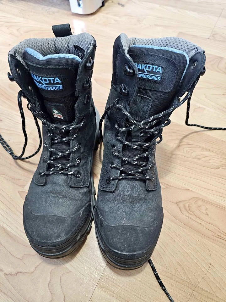 Dakota Work Boots - Size 7.5