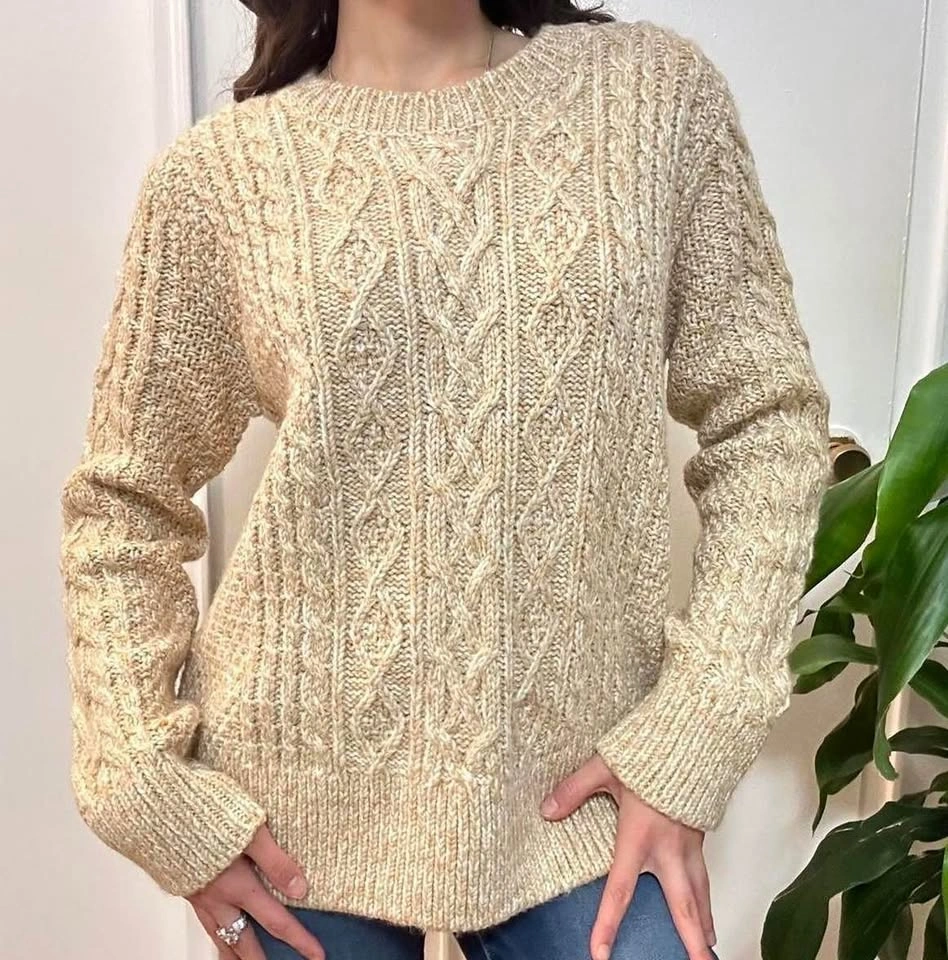 Wind River Heritage Wool Cable Knit Sweater | Size Medium