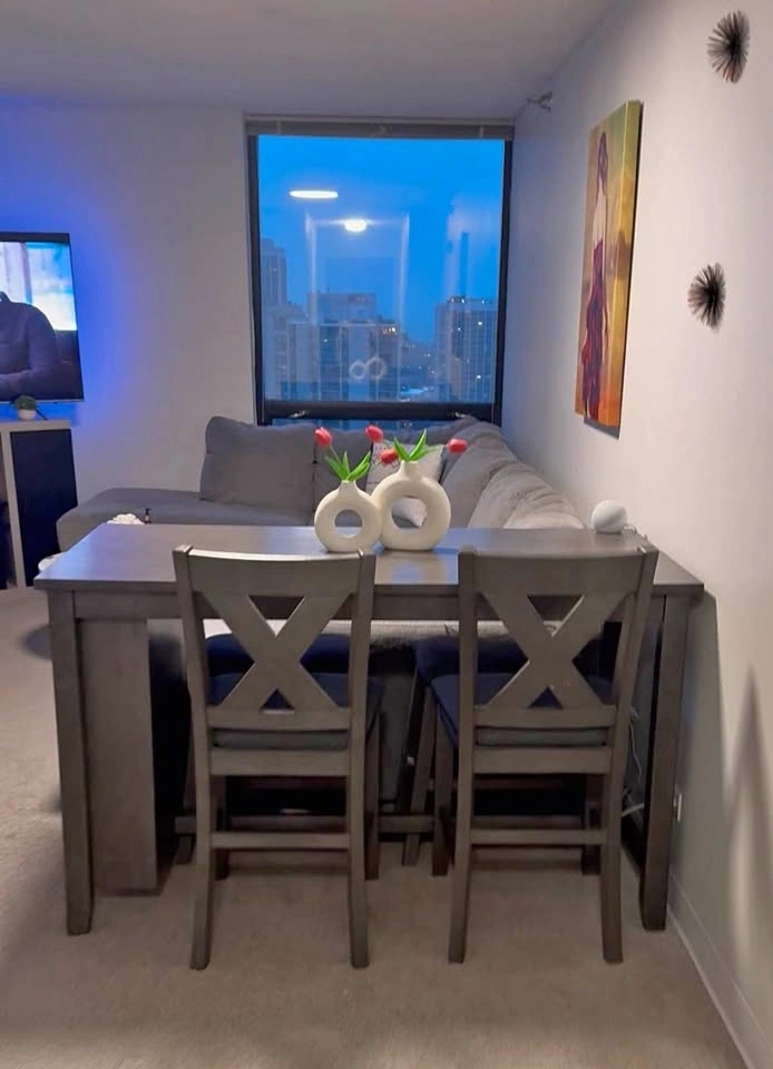 Dining Table with 4 Chairs/Stools