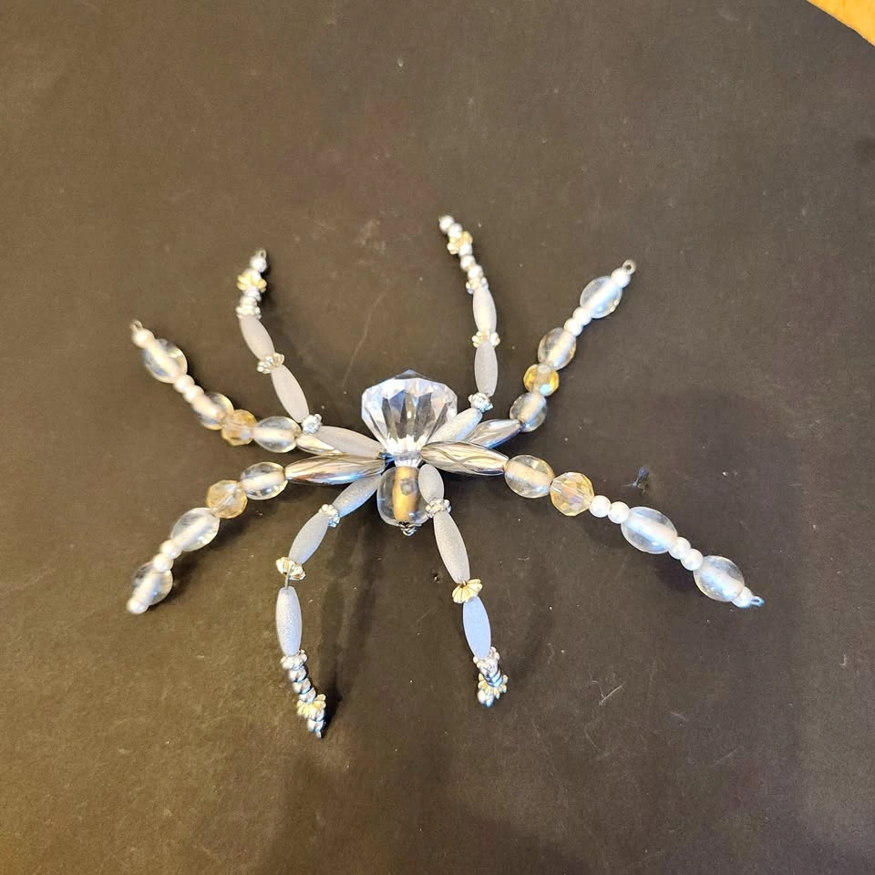🌱 Clarissa Silver & Gold Hand Beaded Spider Decor