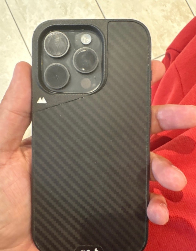 iPhone 15 Pro – 128GB (Black) – Excellent Condition – $720 - photo 2