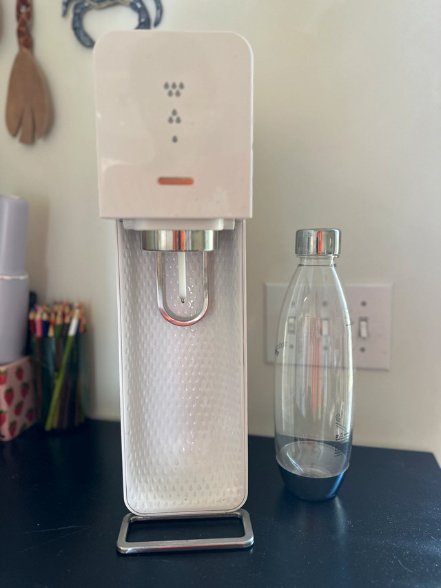 Sodastream with one bottle