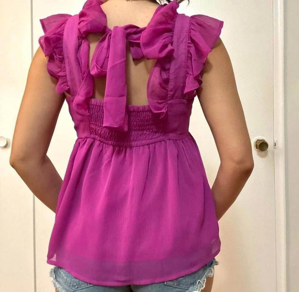 Banana Republic Ruffle Summer Top - photo 3