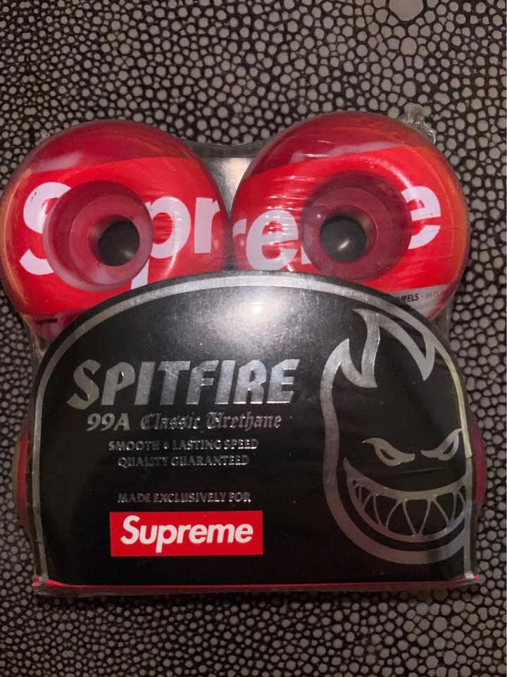Supreme Red Skateboard Wheels – Brand New, Sealed - photo 4