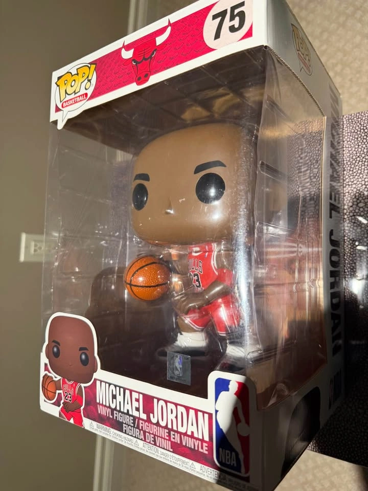 Funko POP! Michael Jordan (Super Sized) – NBA Collectible - photo 5