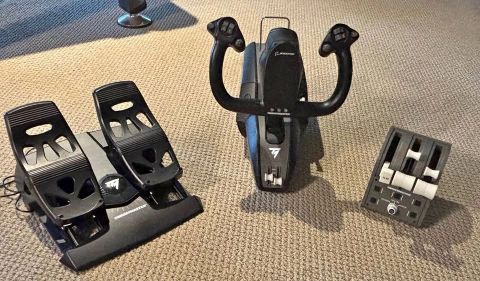 Thrustmaster Boeing Flight Simulator Set - 3-Piece - Xbox/PC