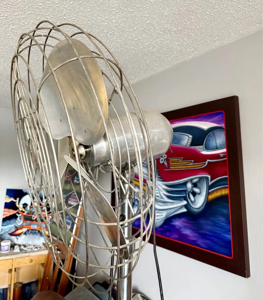 Clyde Telescoping Hurricane Fan - photo 3