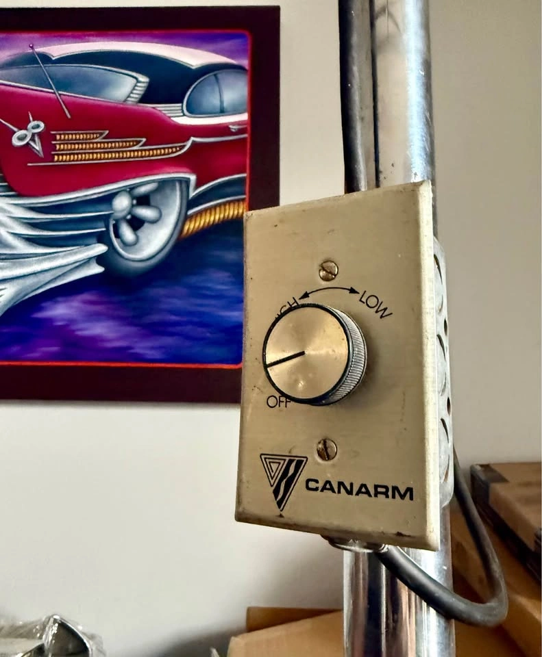 Clyde Telescoping Hurricane Fan - photo 4