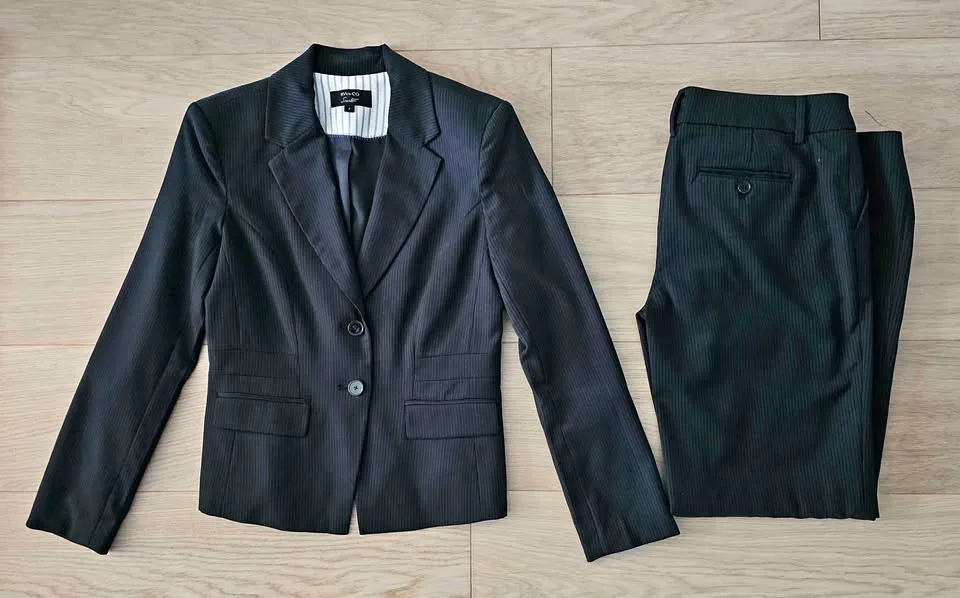 RW&CO women's suit (size 2 blazer and size 4 dress pants) thumbnail