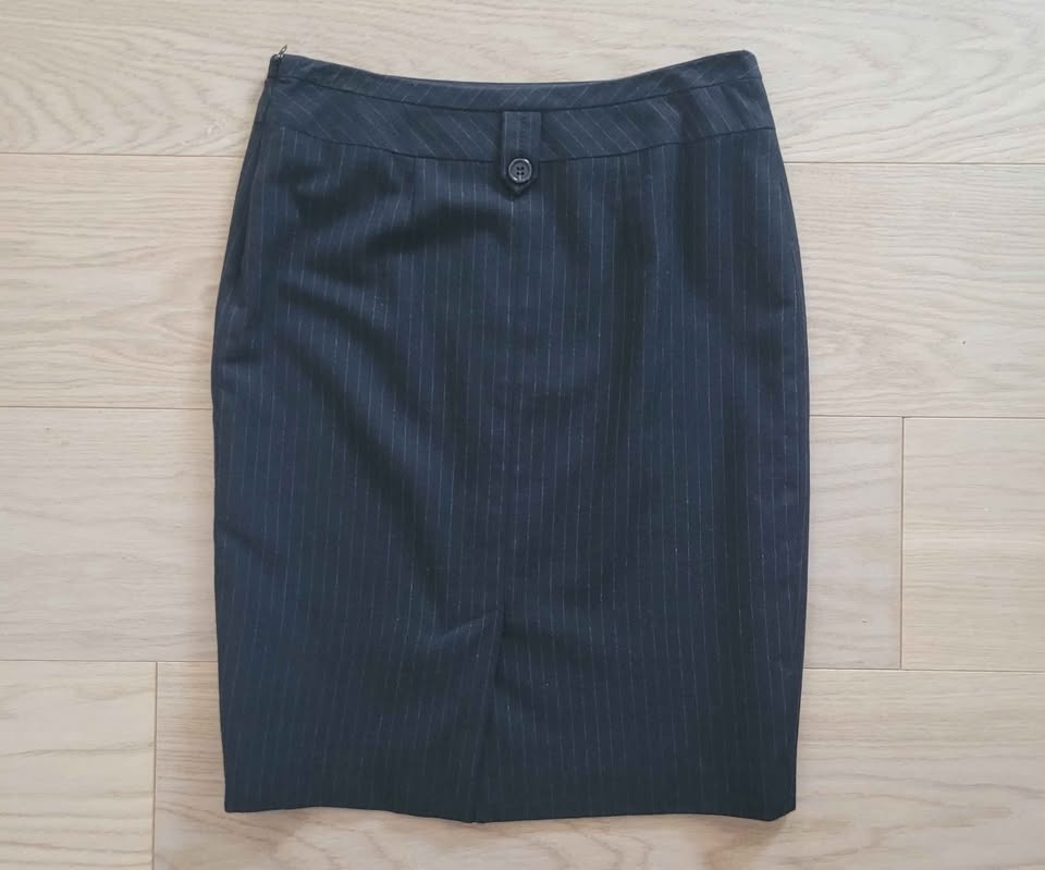 Size 4 Jacob pencil skirt - photo 2