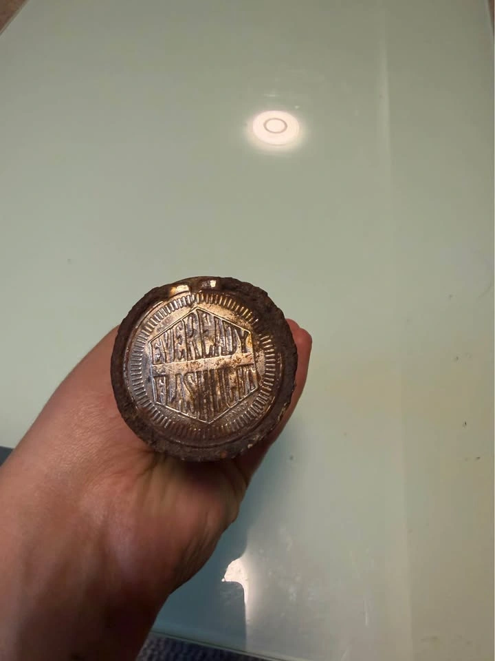 1920s Eveready Flashlight - photo 2