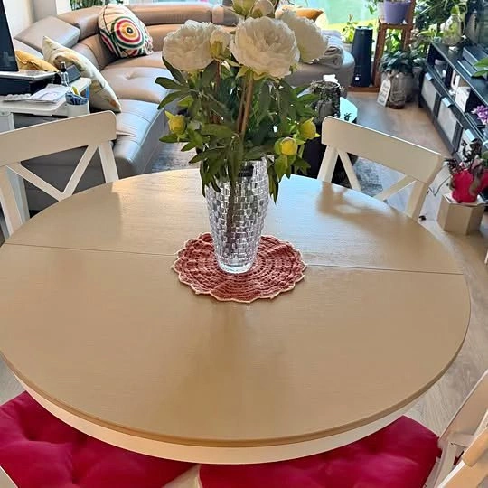 IKEA Expandable Dining Set – Table + 4 Chairs + Pads ✨ $400 CAD