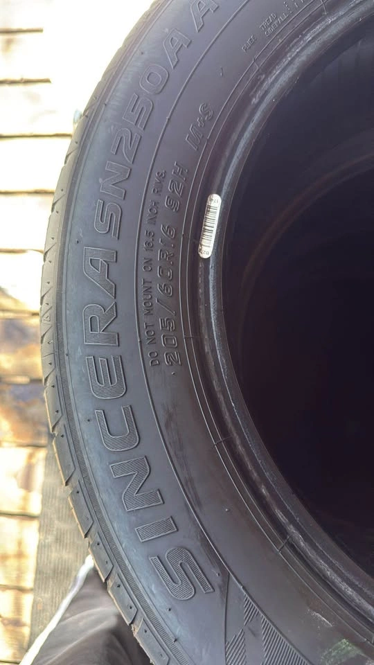 Set of 4 All Season Tires 205/60R16 - photo 4