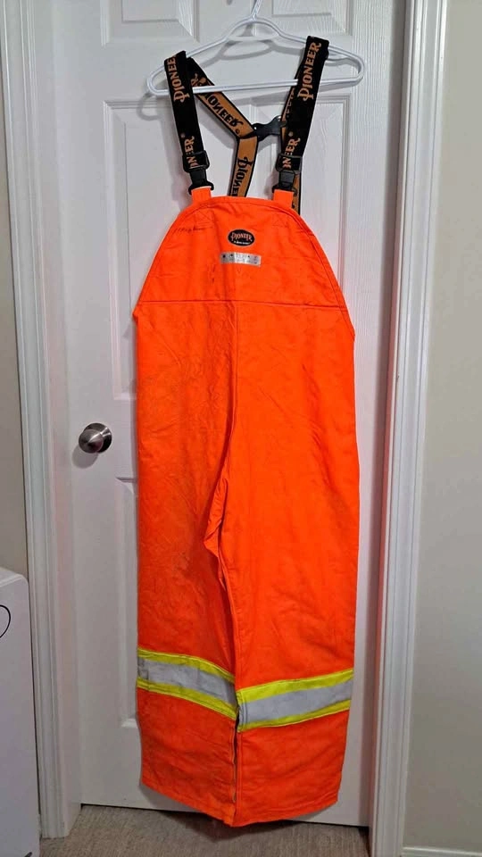 Pioneer FR Coveralls size Medium