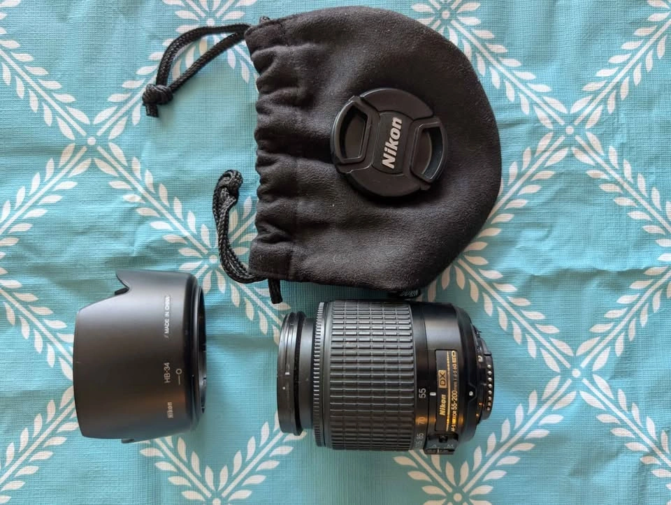 Nikkor 55-200mm 1:4.5.6G ED Lens - photo 4