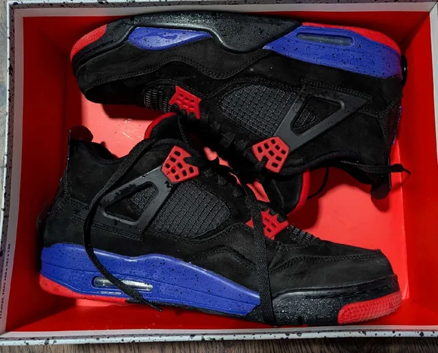 Size 12-13 Jordans thumbnail