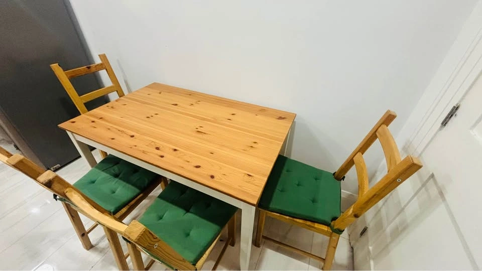 Moving Sale – Dining Set (4 Chairs) - photo 4