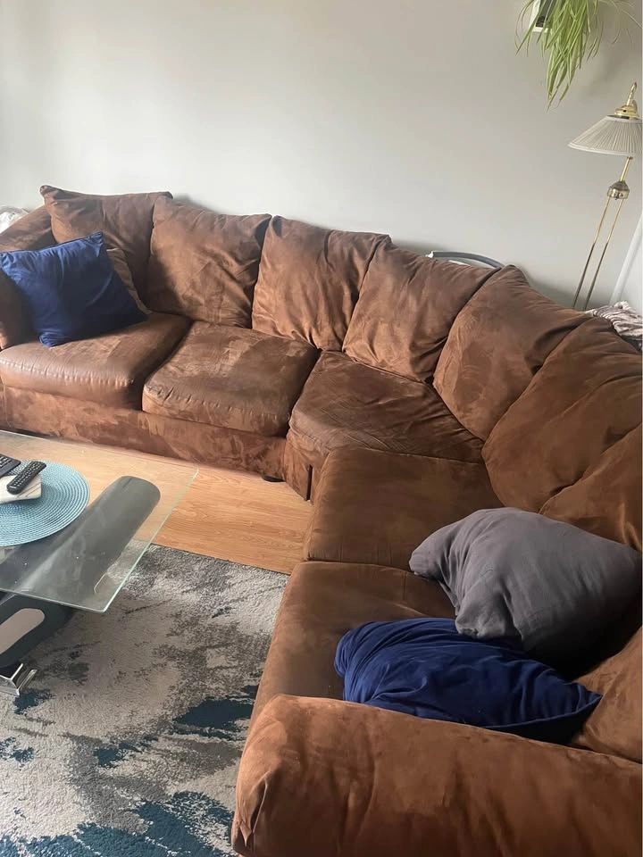 Brown sectional couch - photo 2