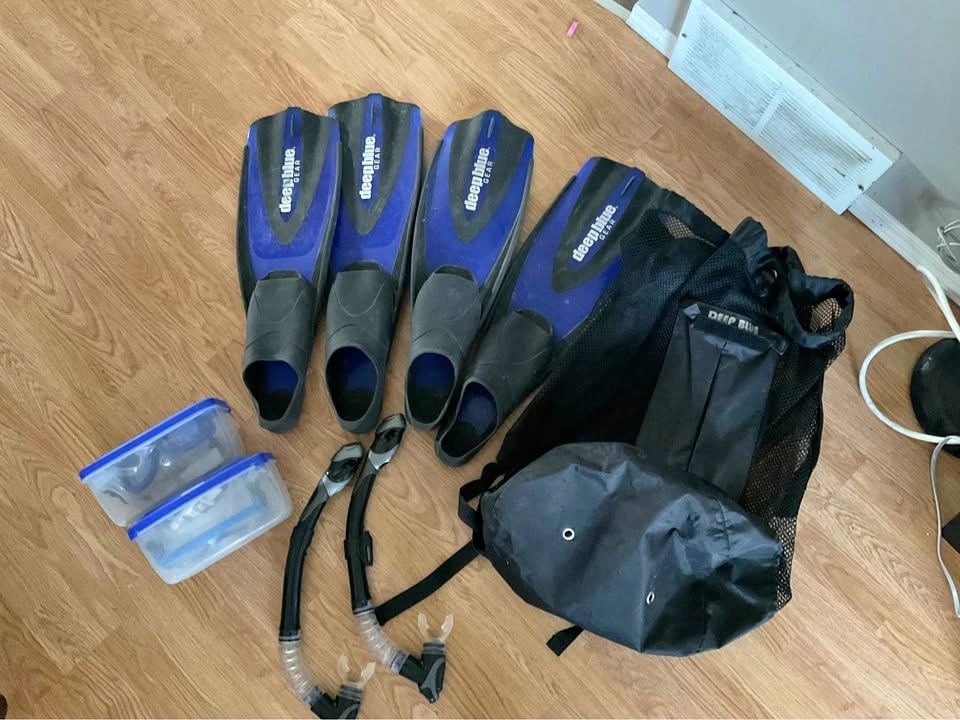 Snorkeling Gear Set
