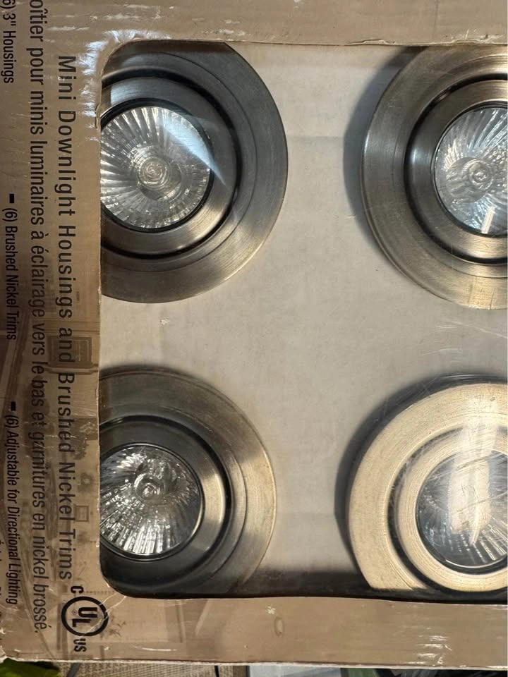 NEW IN BOX 3" recessed lighting kit 6 pack - photo 4
