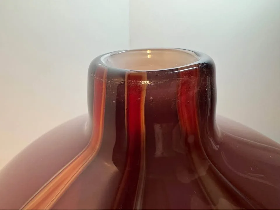 Beautiful Round Glass Vase - photo 4