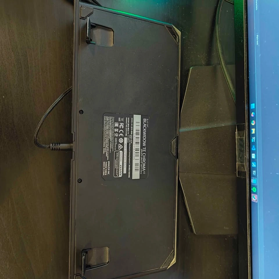 Razer BlackWidow TE Chroma V2 Mechanical TKL Keyboard - photo 2