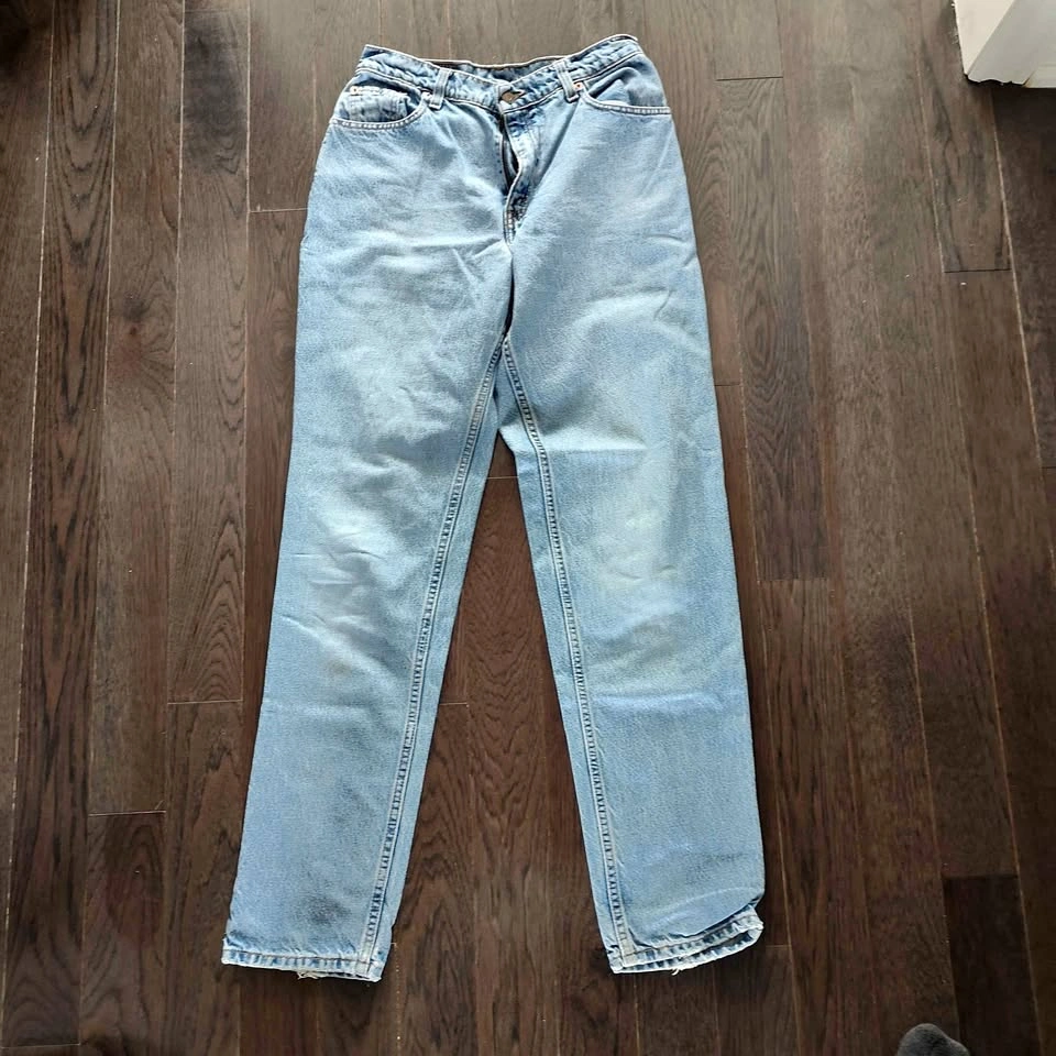 Vintage 1998 Levi’s 550 Relaxed Fit Tapered Jeans - Size 10