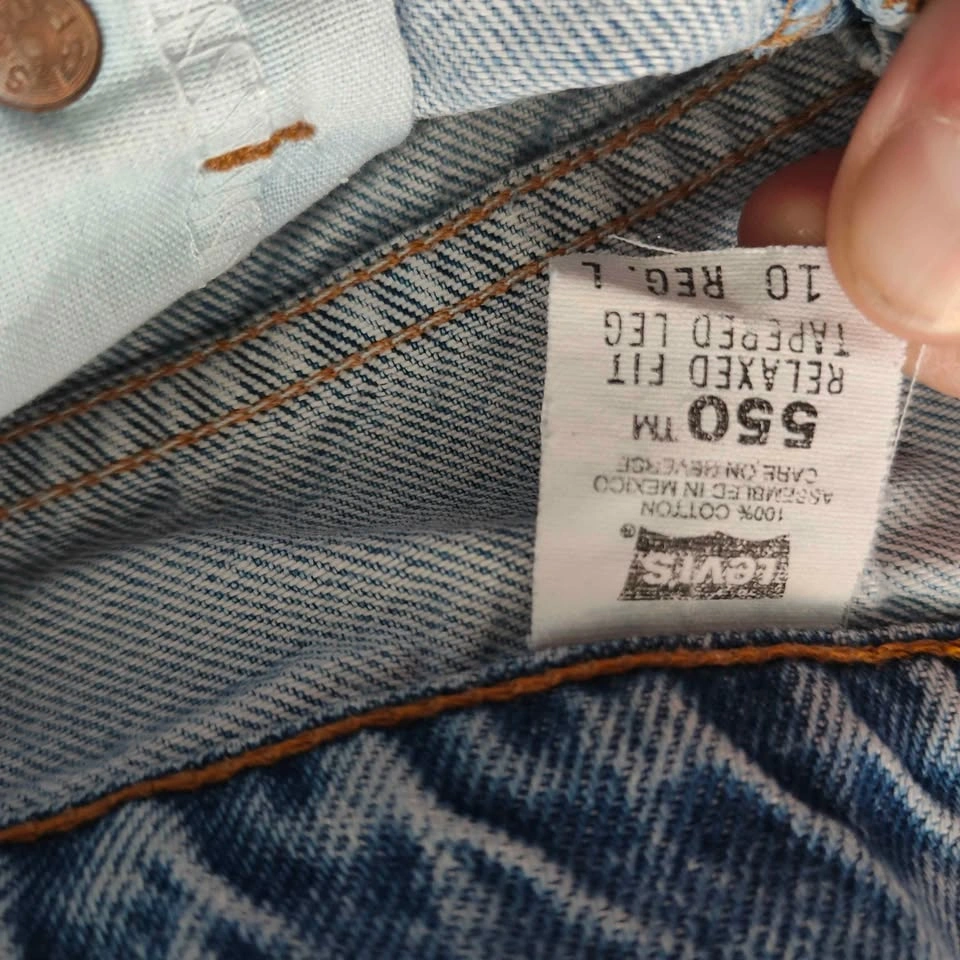 Vintage 1998 Levi’s 550 Relaxed Fit Tapered Jeans - Size 10 - photo 4