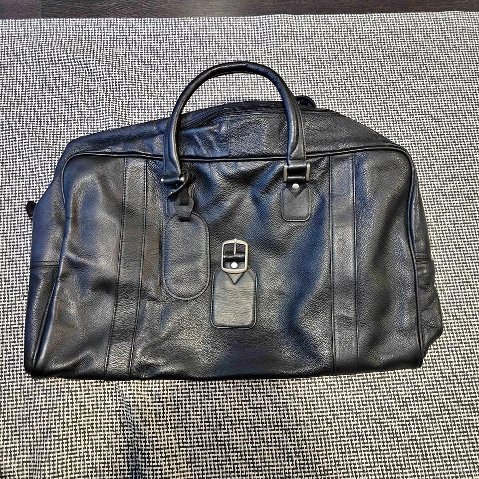 Vintage Colombian Black Leather Travel Bag / Large Carry-On Duff