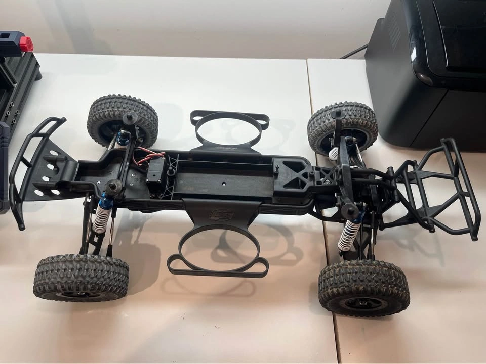 Losi Short Course Truck (roller) - photo 4